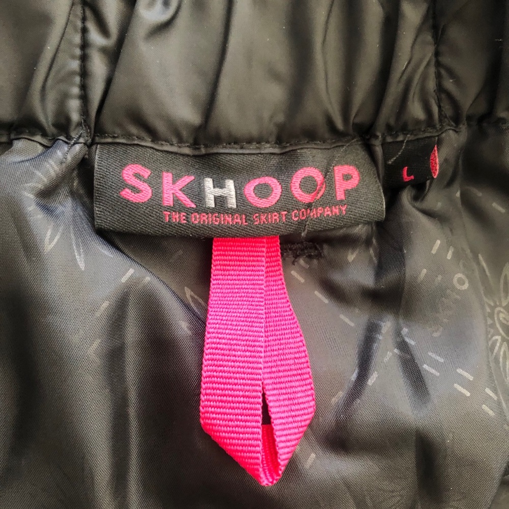 ♦️SOLD♦️SKHOOP  Life by Black Insulated Snow Skirt - Picture 11 of 15